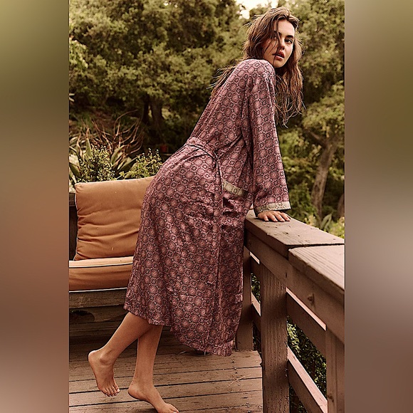 Free People Oasis House Robe NWT - Picture 5 of 14